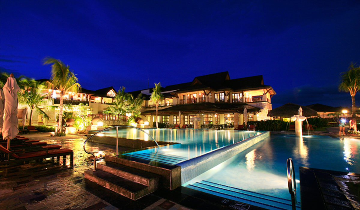 Crimson Resort and Spa